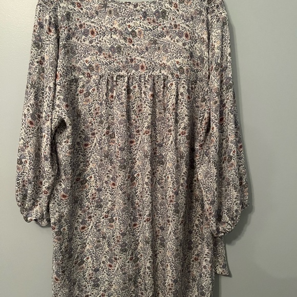 Rose + Olive floral blouse 1X - Picture 4 of 6